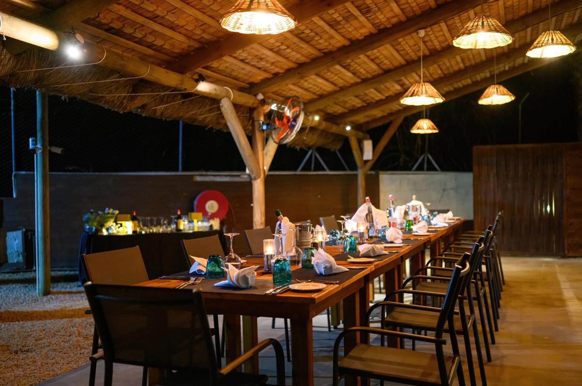Flowers Of Paradise With Lov Hotel 3*